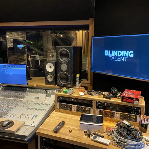 Blinding talent studio