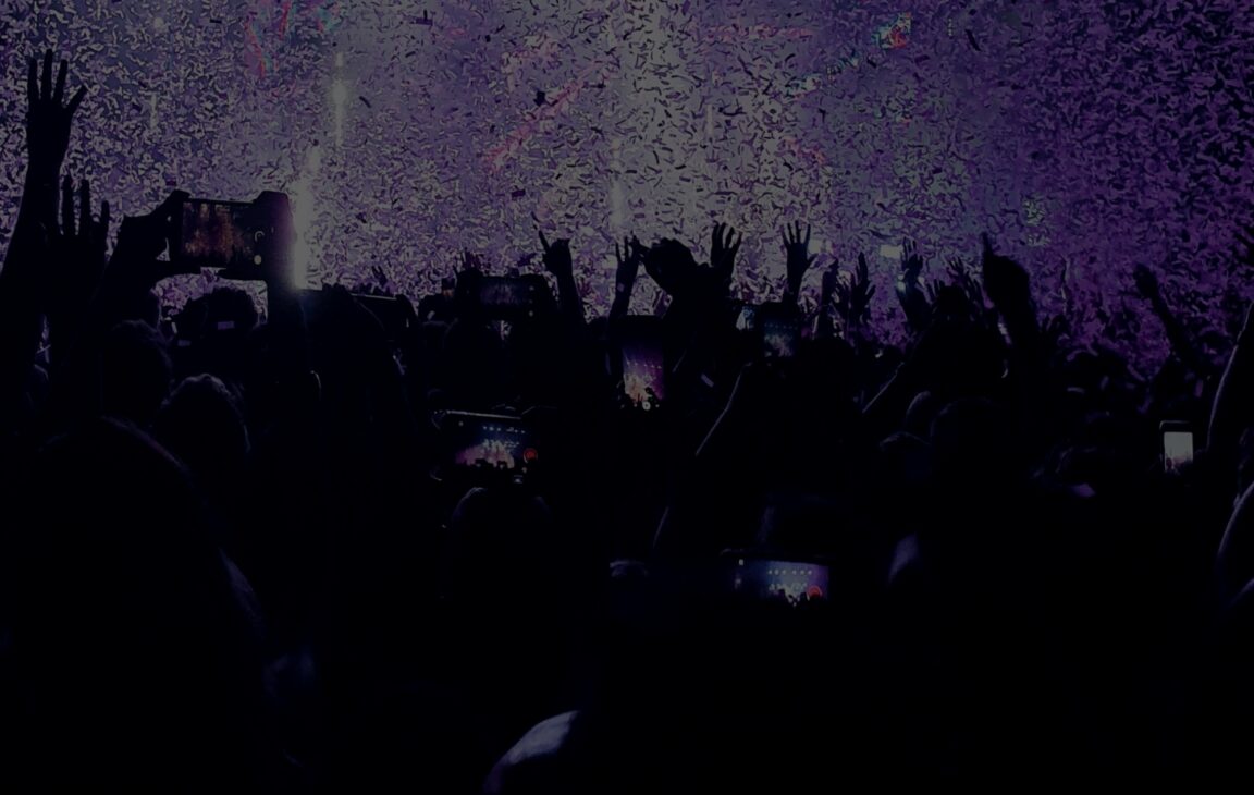 Blog masthead dark